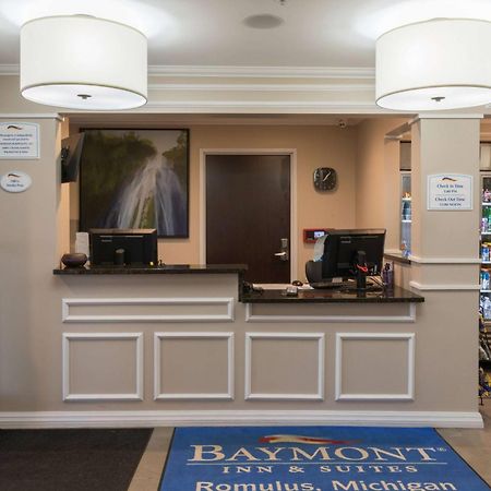 Baymont By Wyndham Detroit Airport/Romulus Hotel Esterno foto